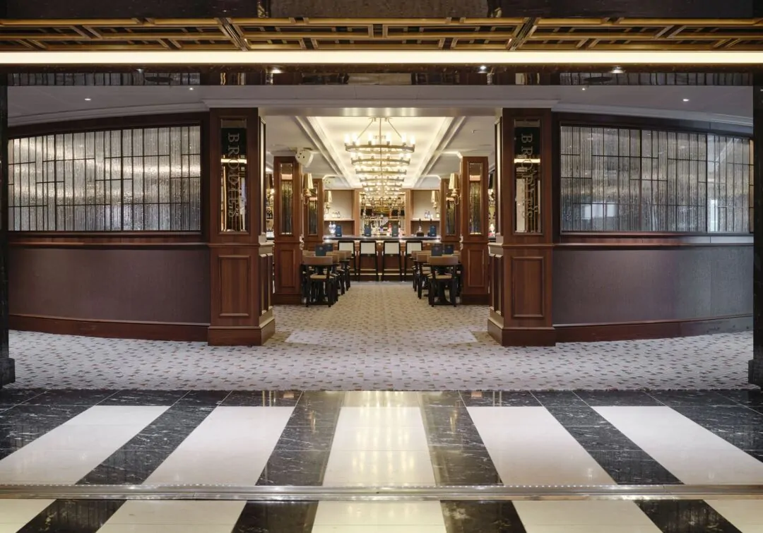 Britannia_s refit - Brodies